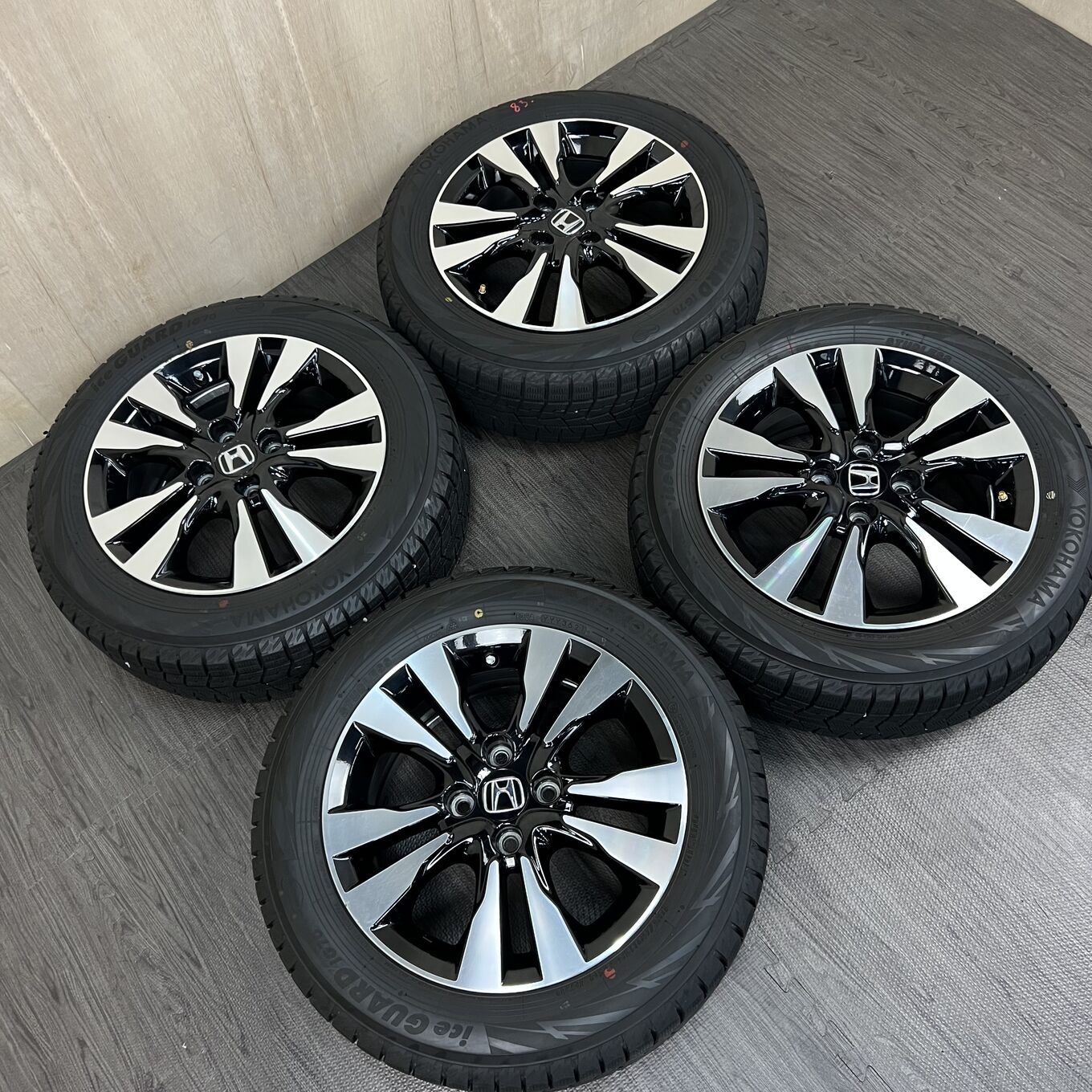 セット]純正HONDA 15インチ + YOKOHAMA スタッドレスタイヤ 185/60R15