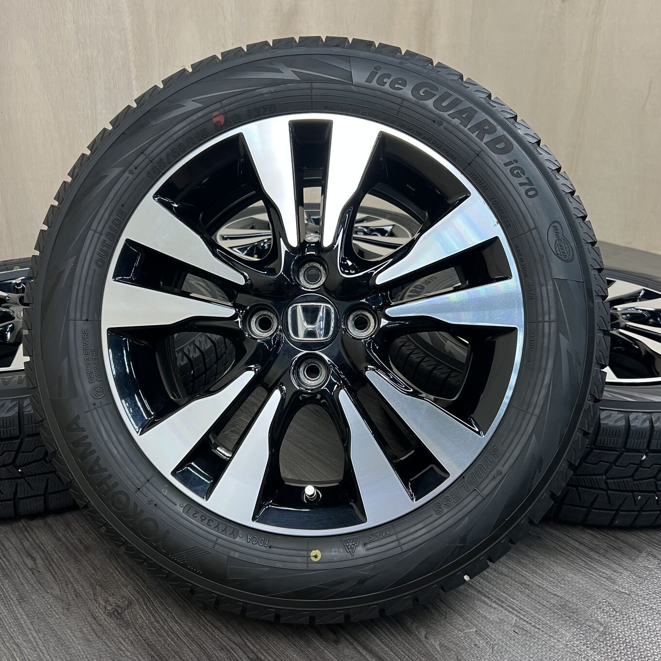 セット]純正HONDA 15インチ + YOKOHAMA スタッドレスタイヤ 185/60R15