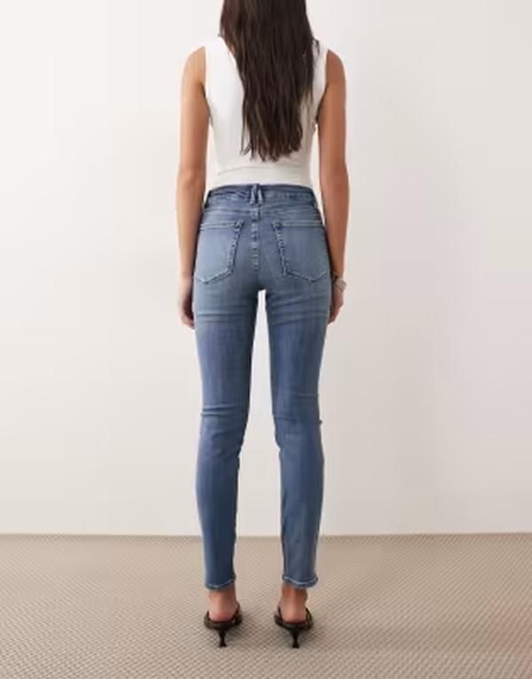 グッドアメリカン レディース ボトムス デニムパンツ ジーンズ Good American Good Legskinny jeans in light blue wash Indigo 1154 イン