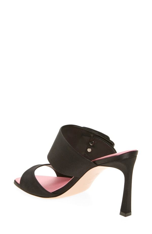 ロジェ・ヴィヴィエ レディース シューズ サンダル サテン Roger Vivier Trompette Crystal Buckle Satin Sandal Nero