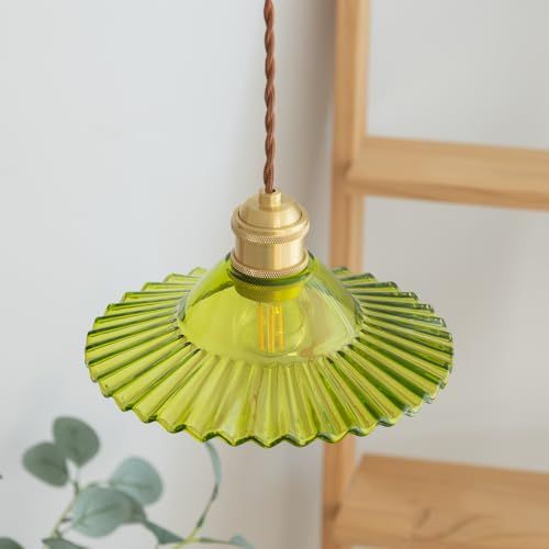 【新品】真鍮 ガラス ペンダントライト - 北欧 おしゃれ 昭和 レトロ 天井 照明器具 吊り下げ リビング ダイニング 食卓 玄関 E26 ソケット プリーツ状 シェード セラミック＆銅製ソケット（新仕様･グリーン) 7cf742bf