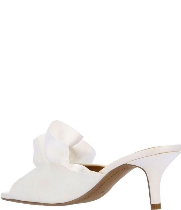 ジェイレニー レディース シューズ サンダル フリル サテン J Renee Briston Satin Ruffle Flower Ornamentedresslide Sandals White ジェイレニー レディース シューズ サンダル フリル サテン J Renee Briston Satin Ruffle Flower Ornamentedresslide Sandals White