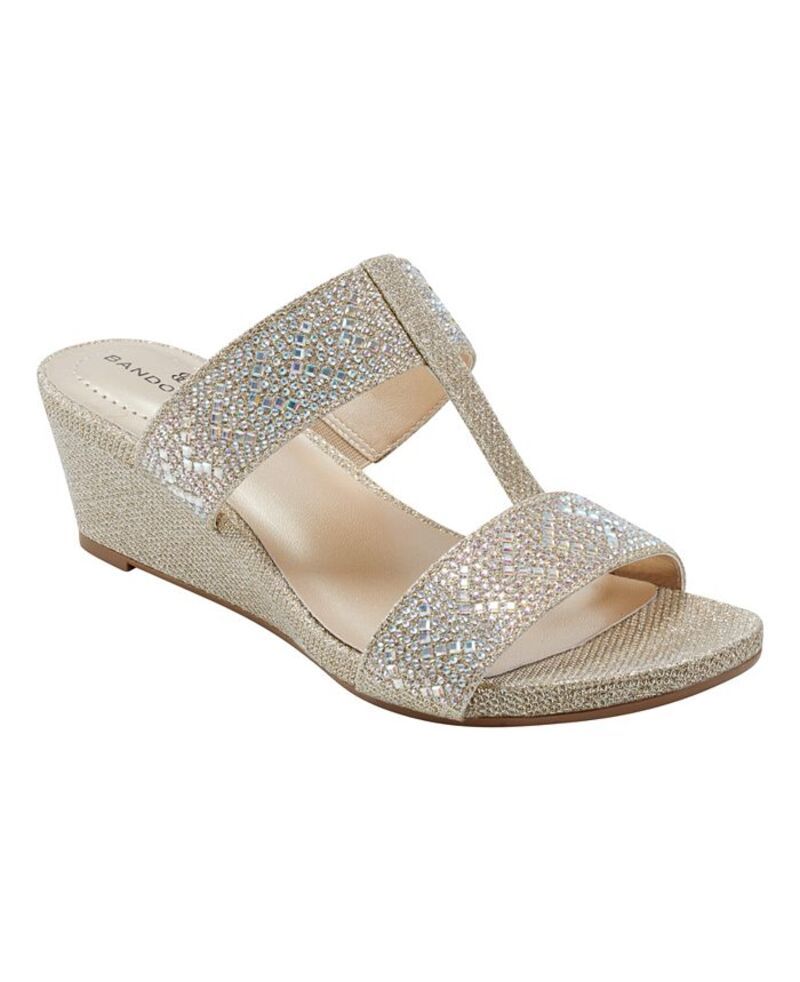バンドリーノ レディース シューズ サンダル Bandolino Womens Iluvit Embellished T Strap Wedge Sandals Gold ゴールド