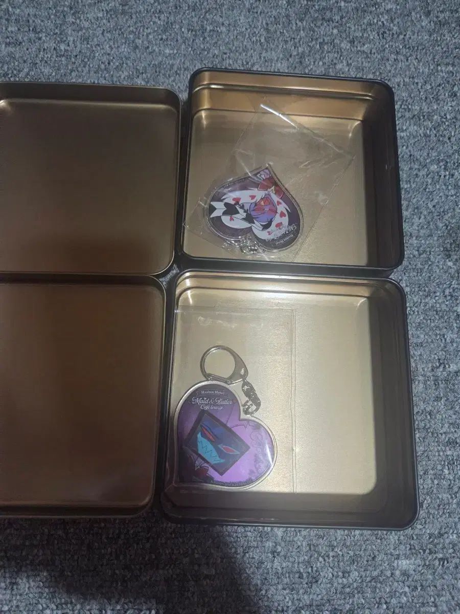 ハズビンホテル コラボカフェ VOCA / ヴァレンティノ ハート カンケース キーホルダー