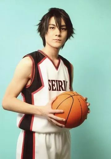 [Used] Raw Photo (Male) Matsumoto Takayasu (Mitobe Rinnosuke) /Above Knee/Facing Right, Background Light Blue, Character Shot/Uniform ver. /Stage “Kuroko's Basketball: The Encounter” personal life photos