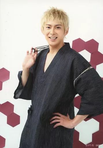 [Used] Raw Photo (Male) Matsufuji Kazunari (Wakamatsu Kosuke) /Above Knee/Character Shot/Yukata Ver. /Stage “Kuroko's Basketball OVERDRIVE” personal life photo