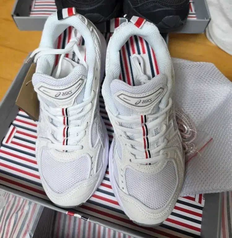 asics トム・ブラウン ゲル カヤノ 白 235