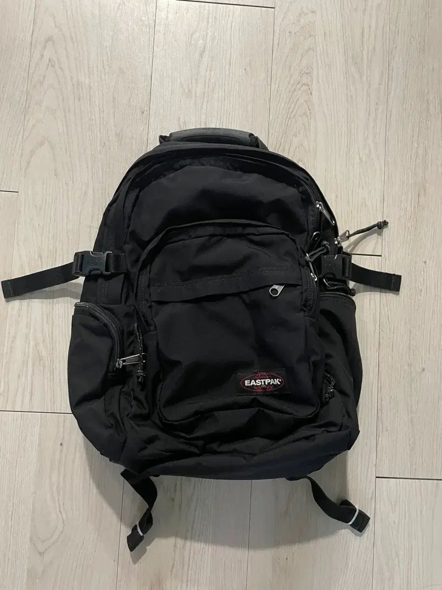 EASTPAK イーストパック バックパック ブラック
