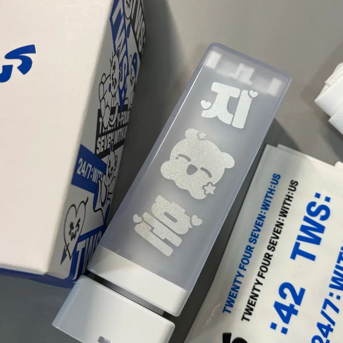 ツアーズ ペンライト サイボム メロナボム 出品 ジフン(JIHOON) 反射ステッカー VANS