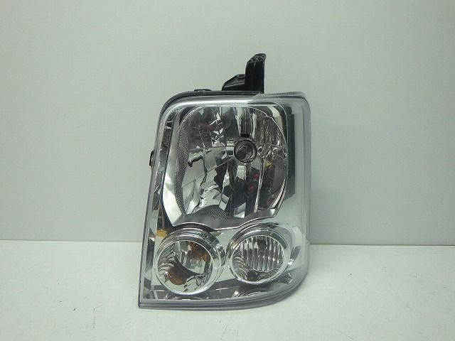 エブリィ 右ヘッドライト ハロゲン DA64W LE04G6128 レべ付 35320-68H60 コーティング美品 260611208