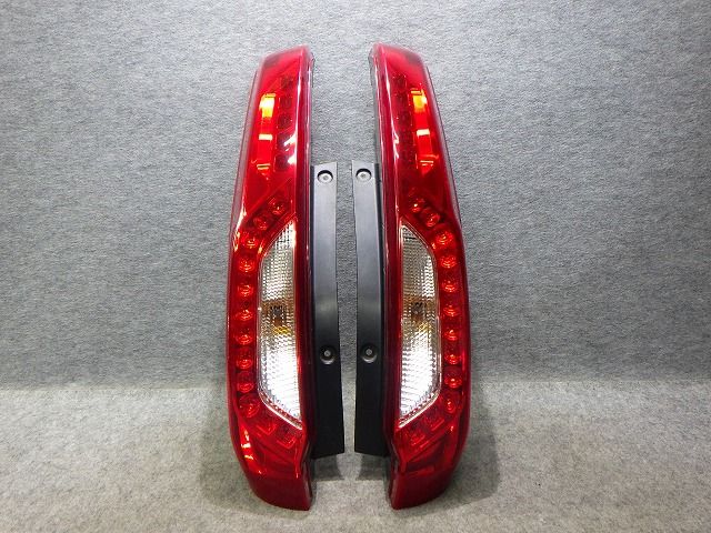 エクストレイル テール左右 T31 DNT31 後期 220-23308 26555-3UBOA LED球切れ無し 260612056