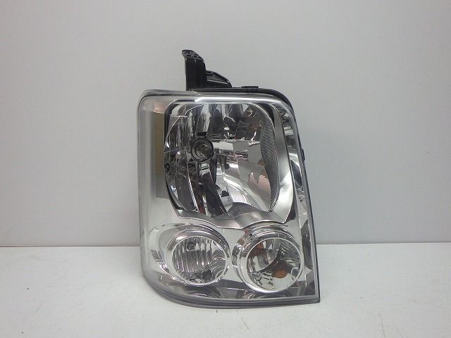 エブリィ 右ヘッドライト ハロゲン DA64W LE04H6128 レべ付 35120-68H60 コーティング 美品 260611207