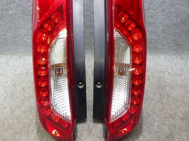 エクストレイル t31 テールランプガード 左右 t31 テールランプガード