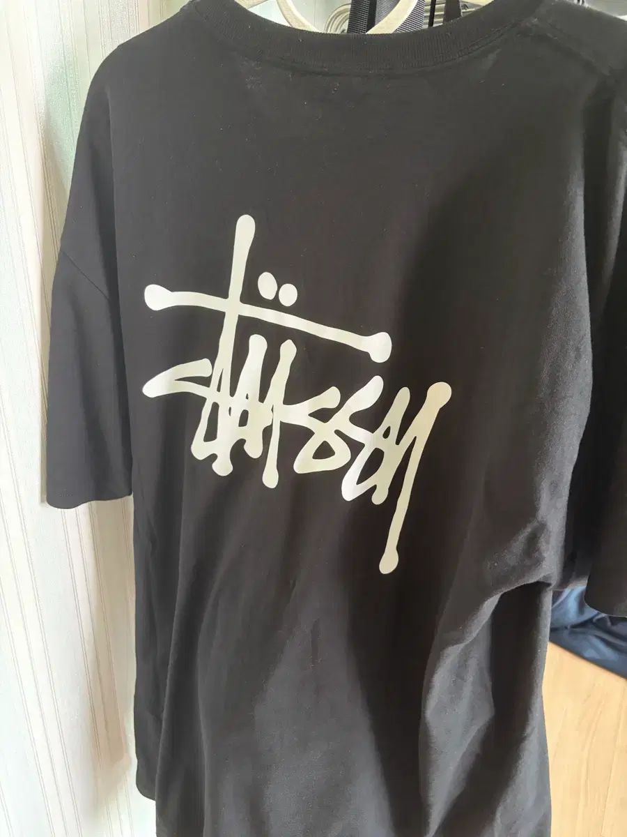 STUSSY Tシャツ 出品