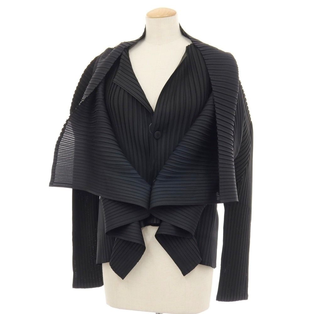 【中古】イッセイミヤケ ISSEY MIYAKE 2026年春夏 プリーツ加工 レイヤードデザイン カーディガン ジャケット ブラック【サイズ表記なし（L位）】【レディース】