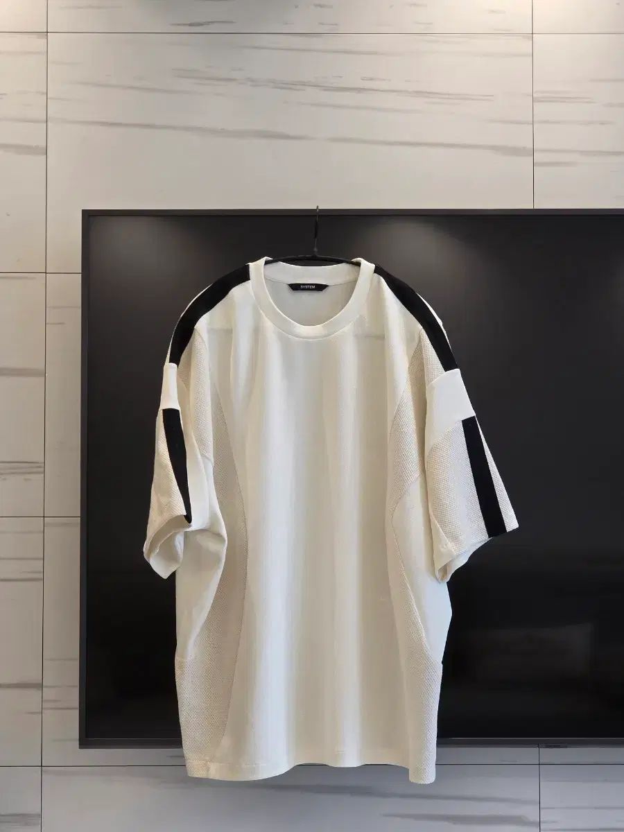 システムオム スリット アイボリー Tシャツ 100