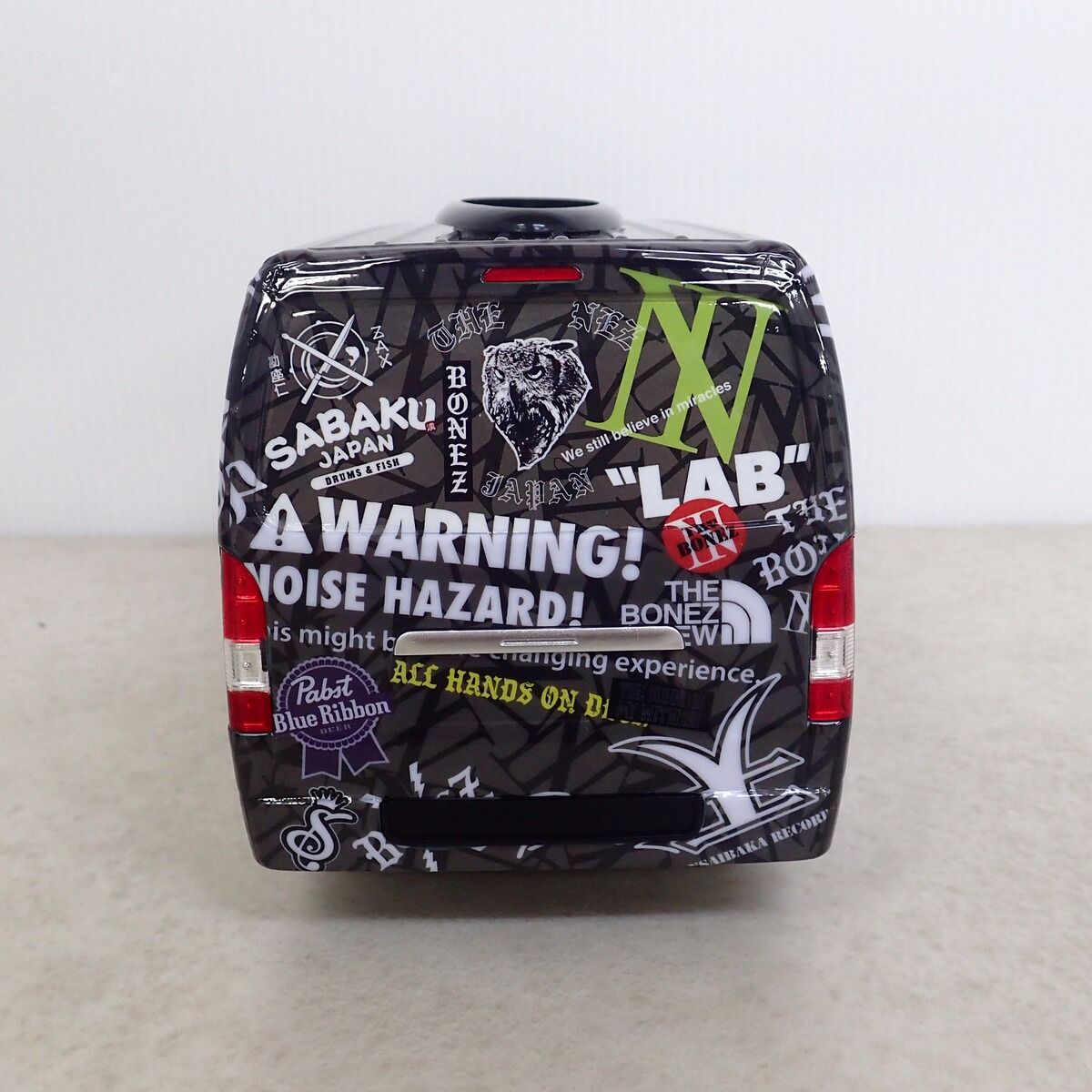 The BONEZ CAPI CORE VAN TISSUE BOX TOYOTA HIACE ティッシュボックス
