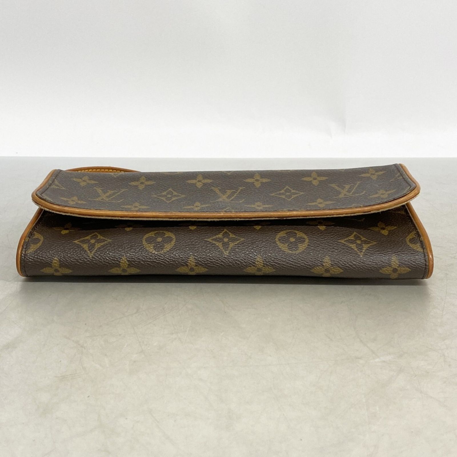 ルイ・ヴィトン(Louis Vuitton) ルイ・ヴィトン ショルダーバッグ