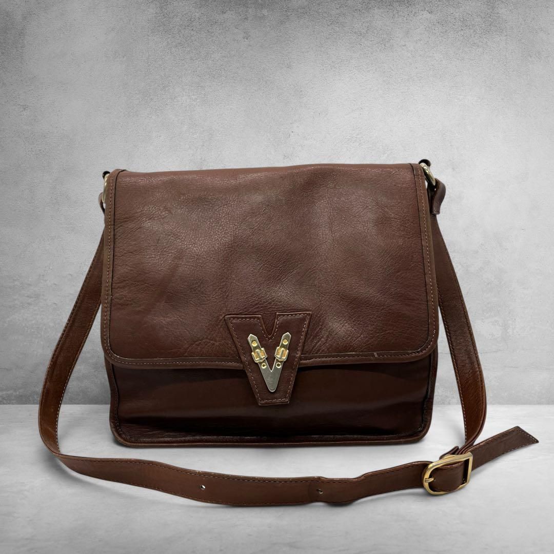 Valentino ヴァレンティノ ショルダーバッグ レザーバッグ 本革 Vロゴ 