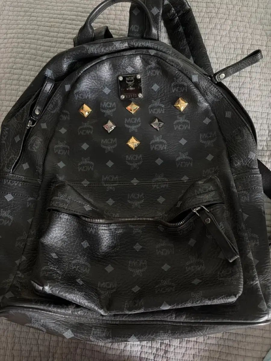 MCMバッグ ブラック
