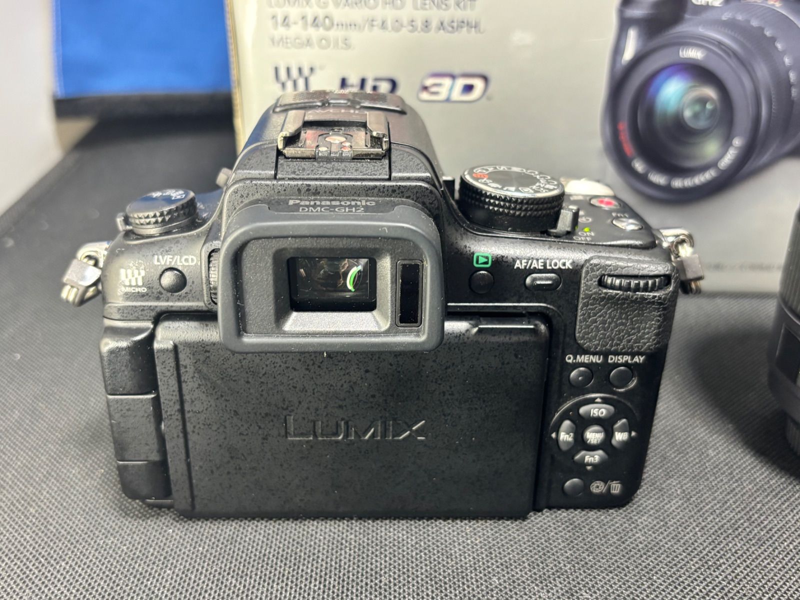 ミラーレス一眼カメラ Panasonic LUMIX DMC-GH2 VARIO 14-140mm レンズ