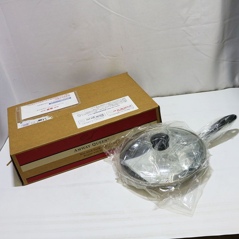 新品未使用 アムウェイ クィーン ノンスティックフライパン （フタつき） 26.1cm 現行品 MR8-06-197