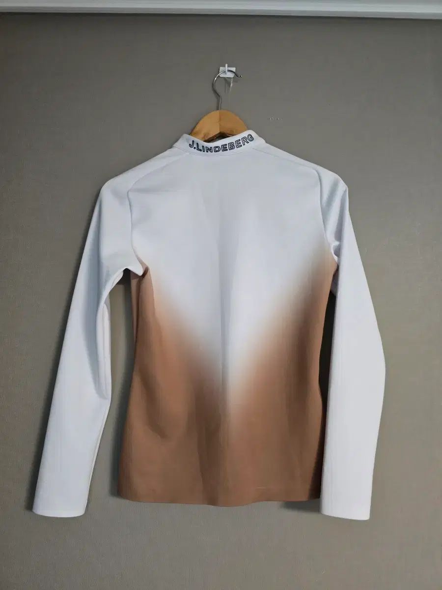 (正規品) J.LINDEBERG(J.リンドバーグ) レディース ジップアップ 50万)