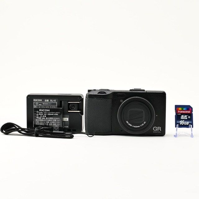 良品＞ RICOH GR DIGITAL IV｜高級コンパクトデジタルカメラ