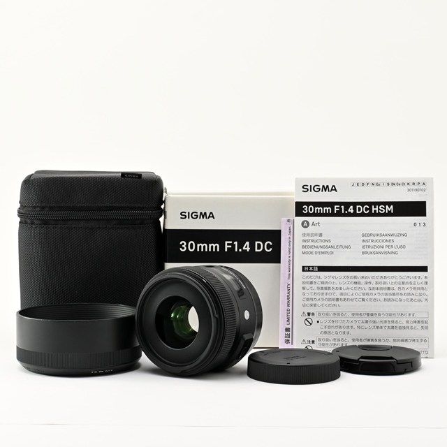 ＜良品＞ SIGMA Art 30mm F1.4 DC HSM A013 Canon EF-Sマウント｜APS-C用大口径単焦点レンズ｜動作良好｜外観きれい｜マウント良好｜光学良好｜安心の実用モデル