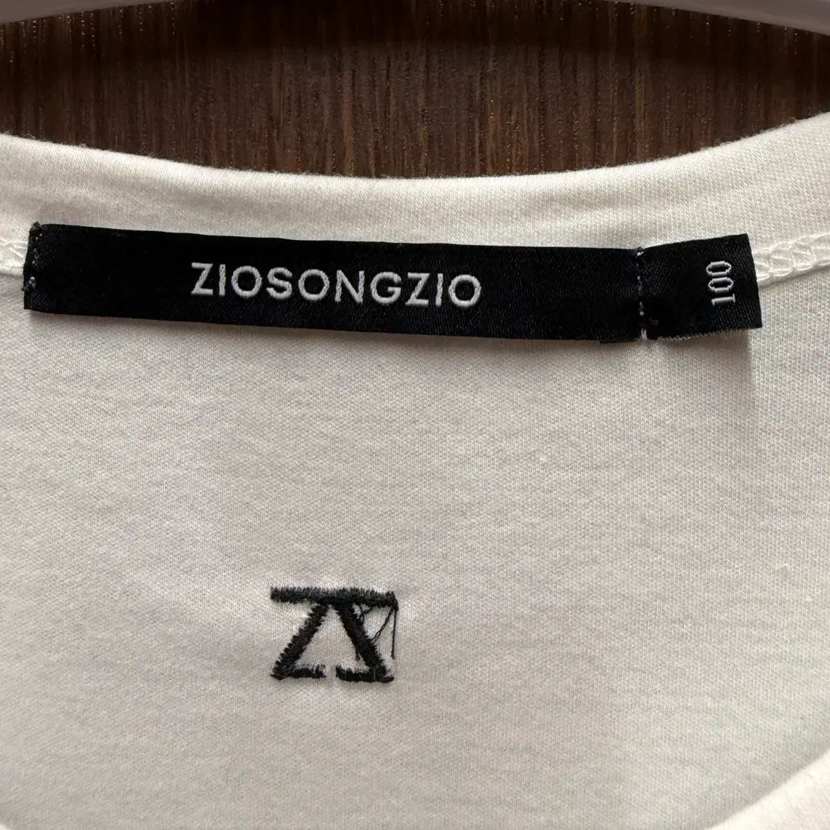 専用出品です ZIOSONGZIO 半袖Tシャツ - メルカリ
