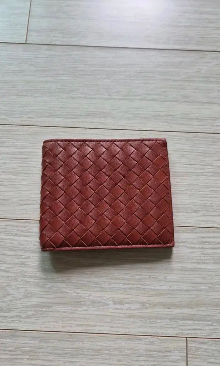 BOTTEGA VENETA ボッテガ・ヴェネタ 二つ折り財布