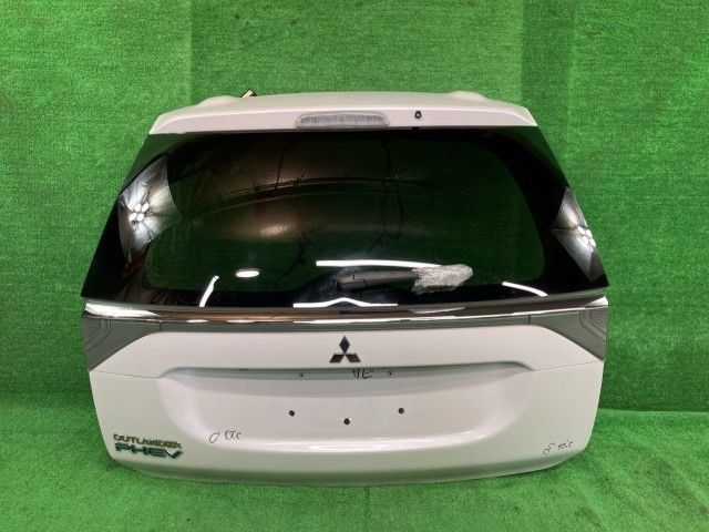 アウトランダー GG2W フロントバンパー PHEV Gナビパッケージ 4WD