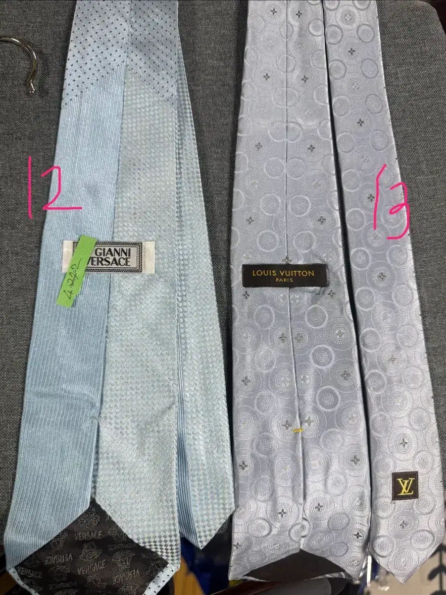 正規品 ブランド ネックタイ 20種 コレクション (Hermes エルメス Louis Vuitton ルイヴィトン Gucci グッチ Celine セリーヌ など)
