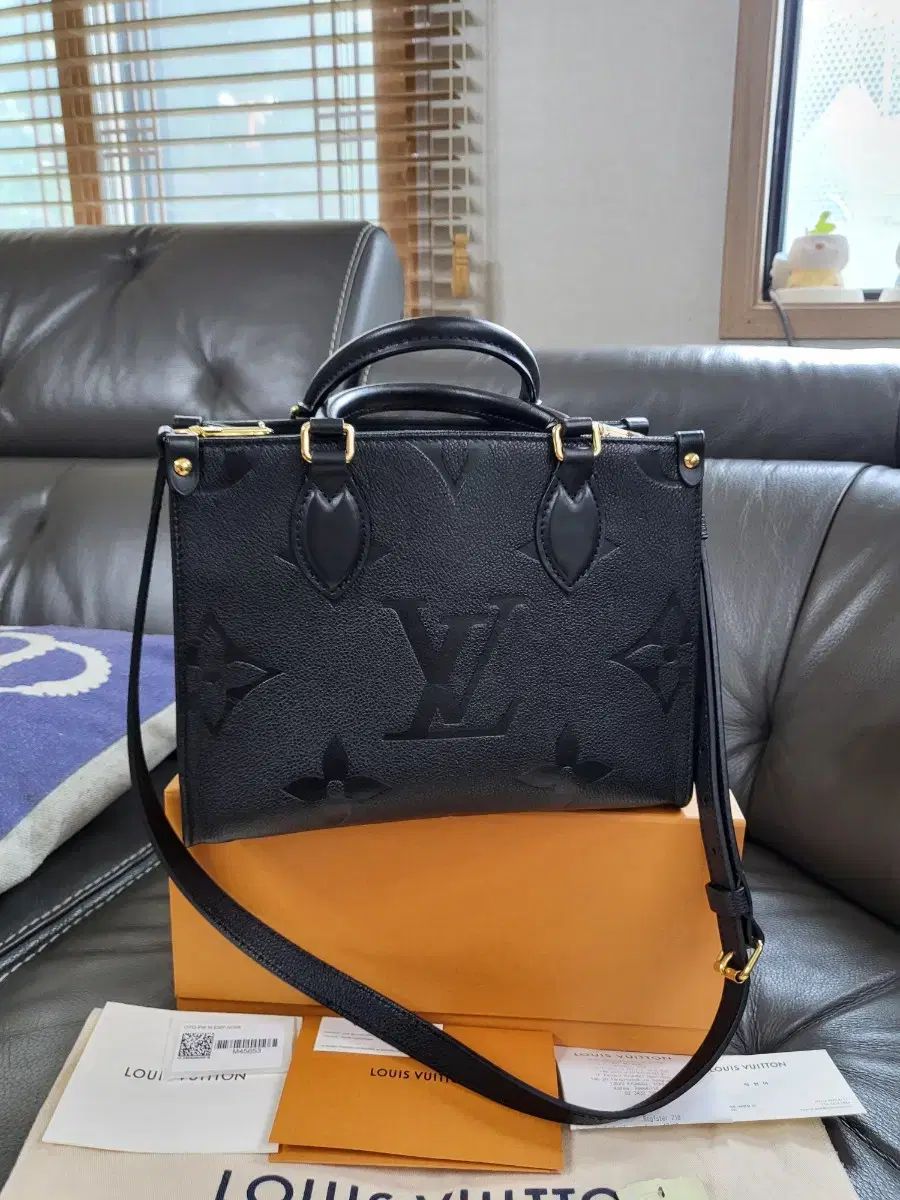 Louis Vuitton ルイヴィトン アンフラント オンザゴー PM ブラック