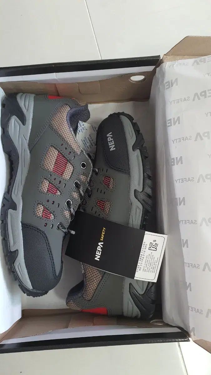 NEPA ネパ 安全靴 255サイズ(新品)
