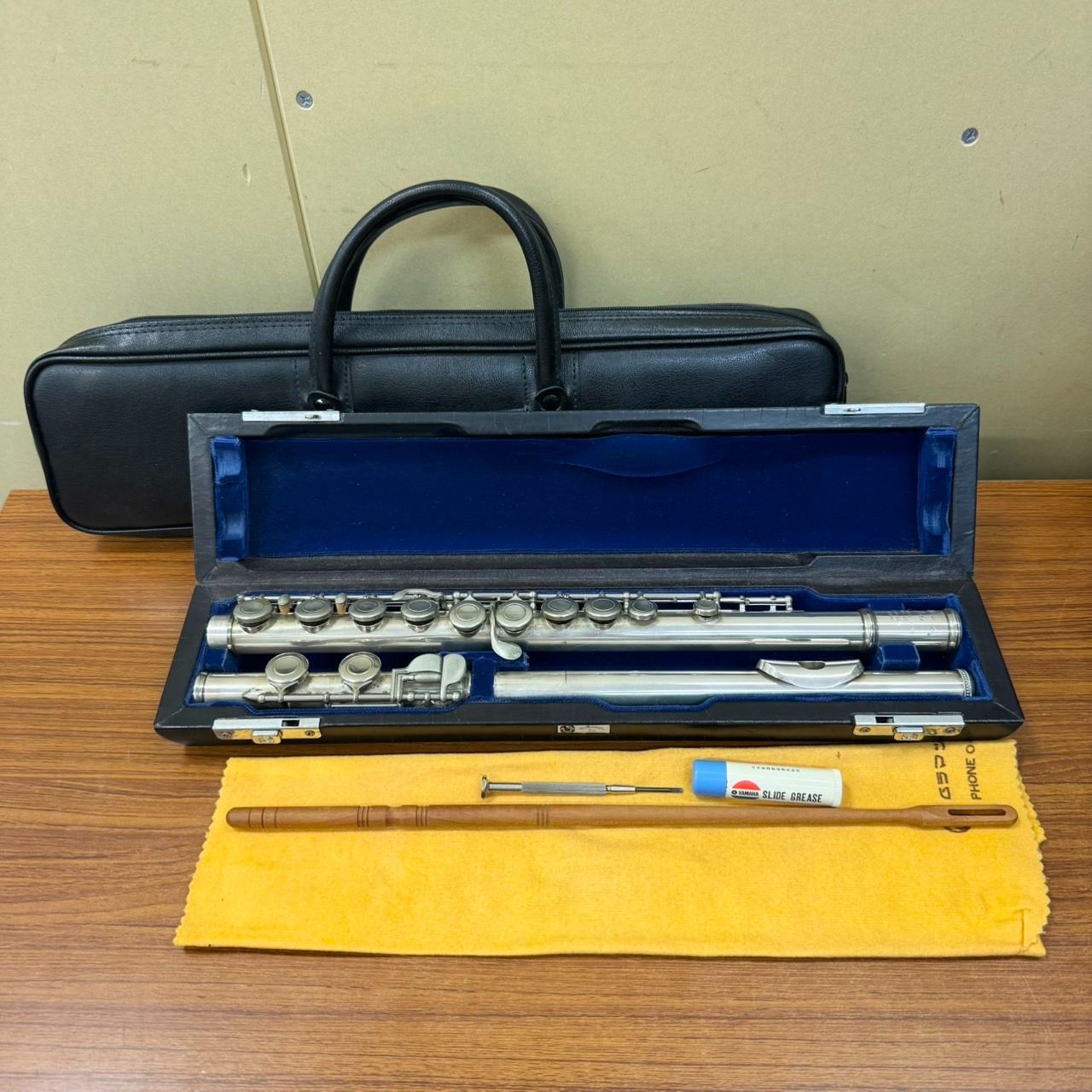 【ジャンク品】Muramatsu Flute ムラマツ フルート モデル不明 品番/Z2456 調律・調整不可 中古 現状品 詳細不明 ハードケース付