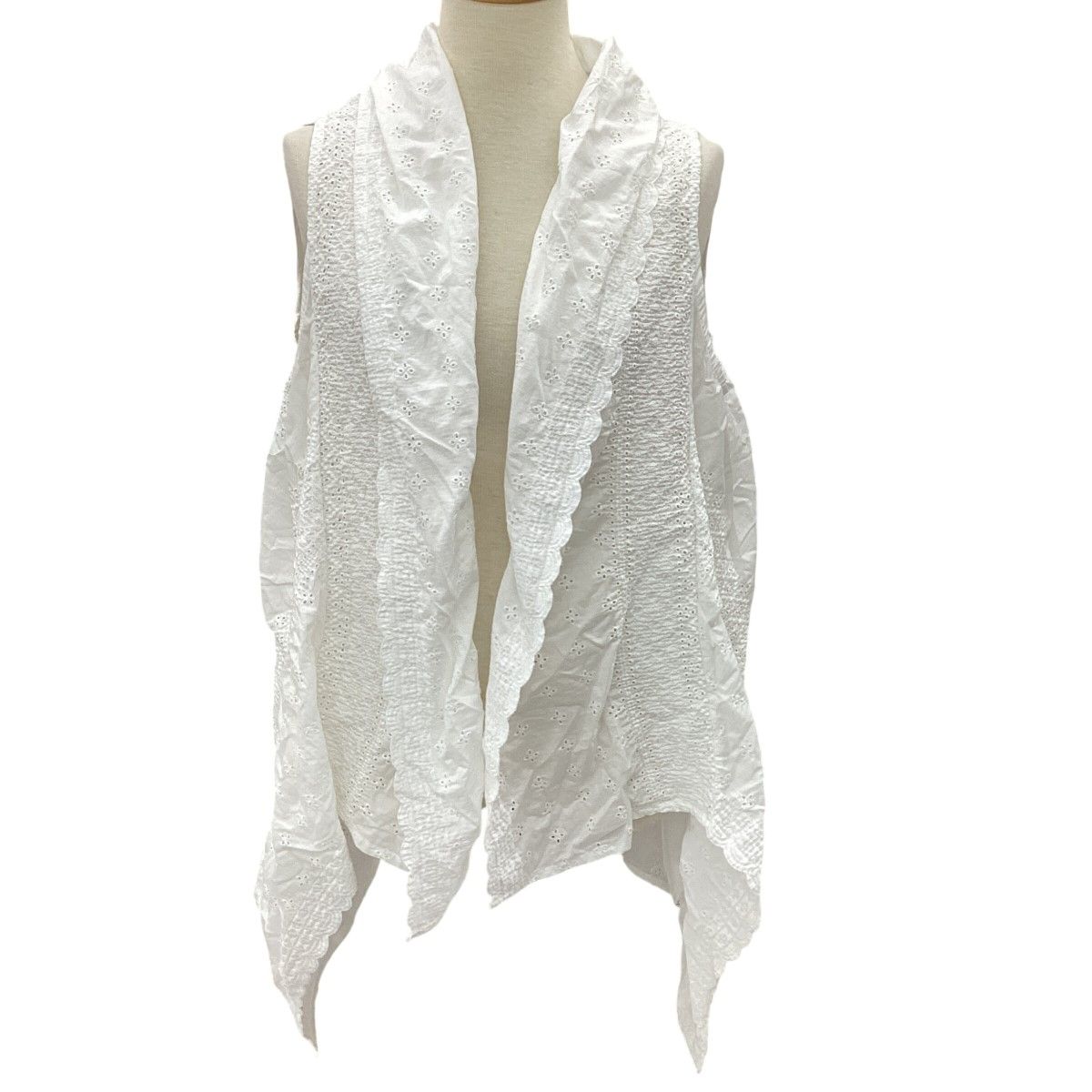 ISSEY MIYAKE イッセイミヤケ レース ジレ ベスト SIZE 2 ホワイト