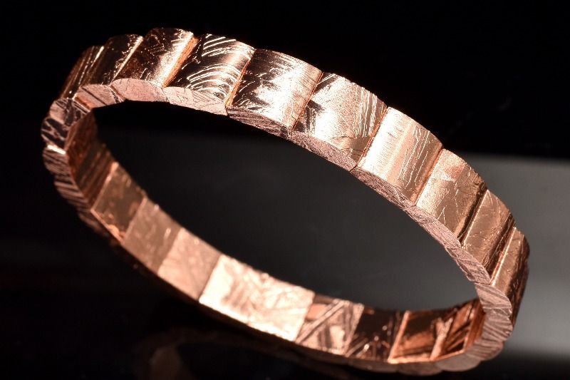 【１点物】宇宙の贈り物 メテオライト(アルタイ隕石)　7.5x8mm　ピンクゴールドコーティング バングル パワーストーン 天然石 _MD749