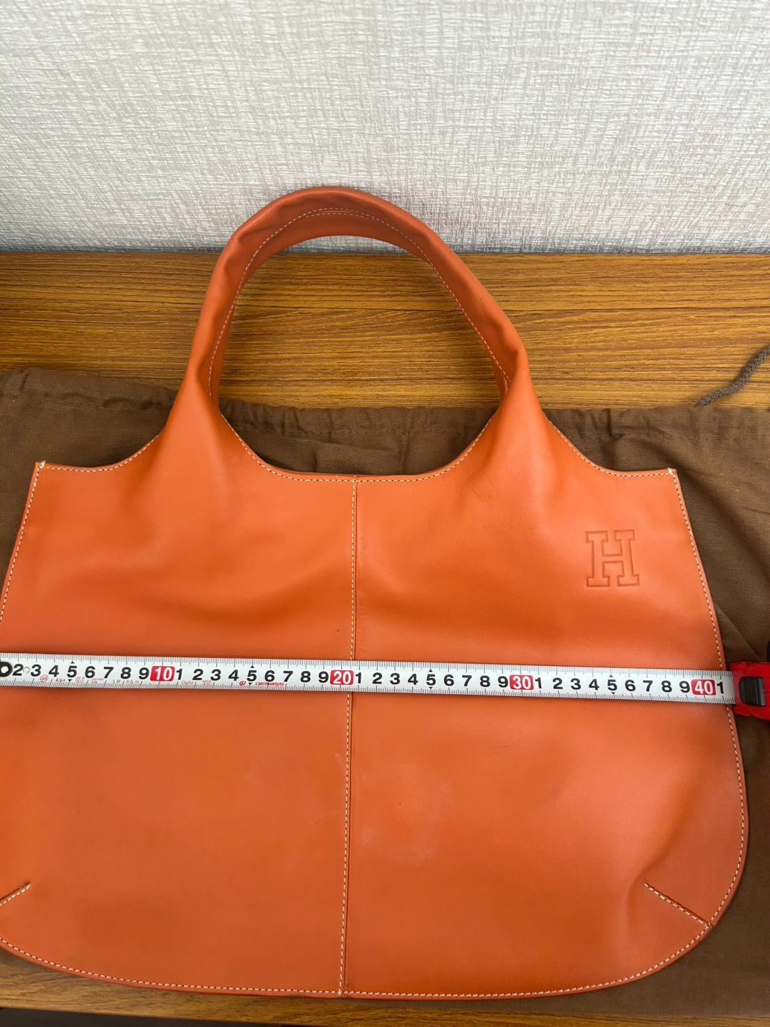 【美品】HIROFU Hロゴ オレンジ シボ革 バケツ型 トートバッグ R【中古品】HIROFU ヒロフ バッグ ハンドバッグ レザートート トート
