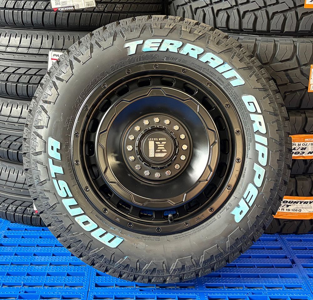 ハイエース 200系 レジアスエース 16インチ タイヤホイール ｜ MONSTA