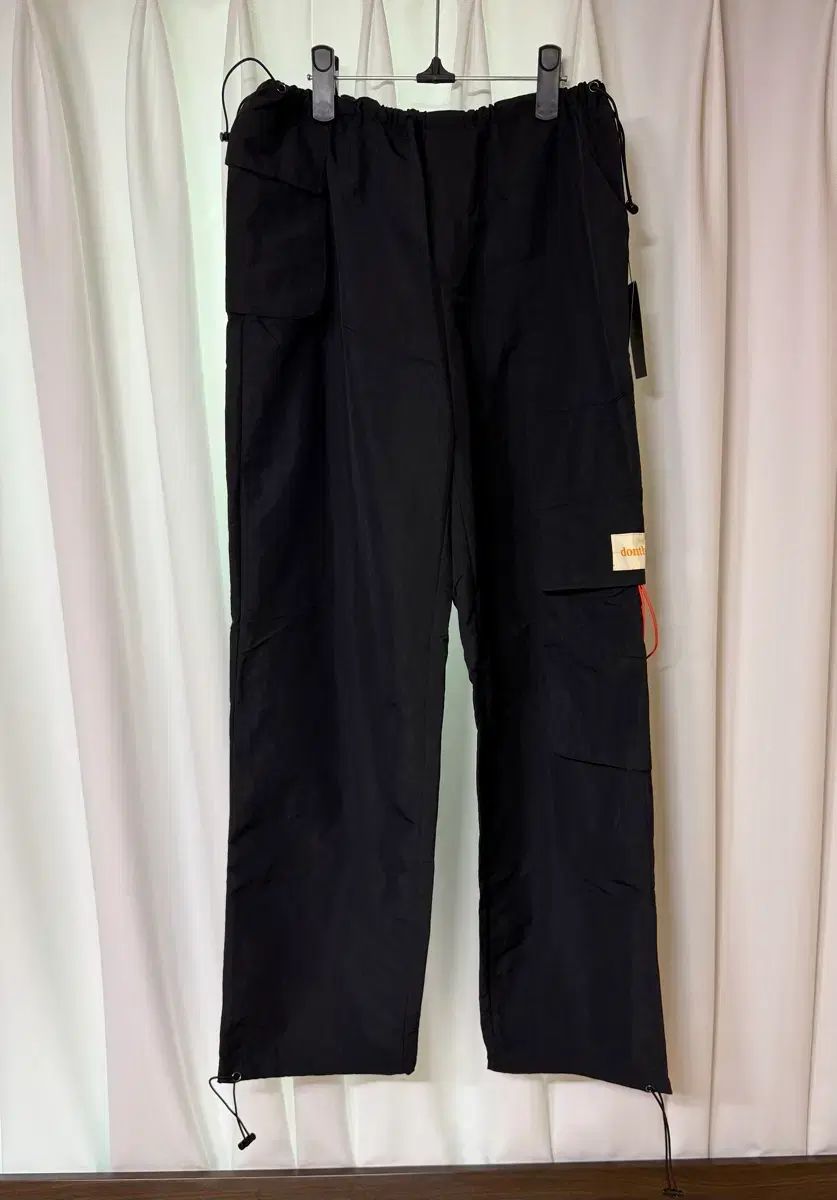 未試着新商品 ドンブレイト カーゴ パンツ (ユニセックス)