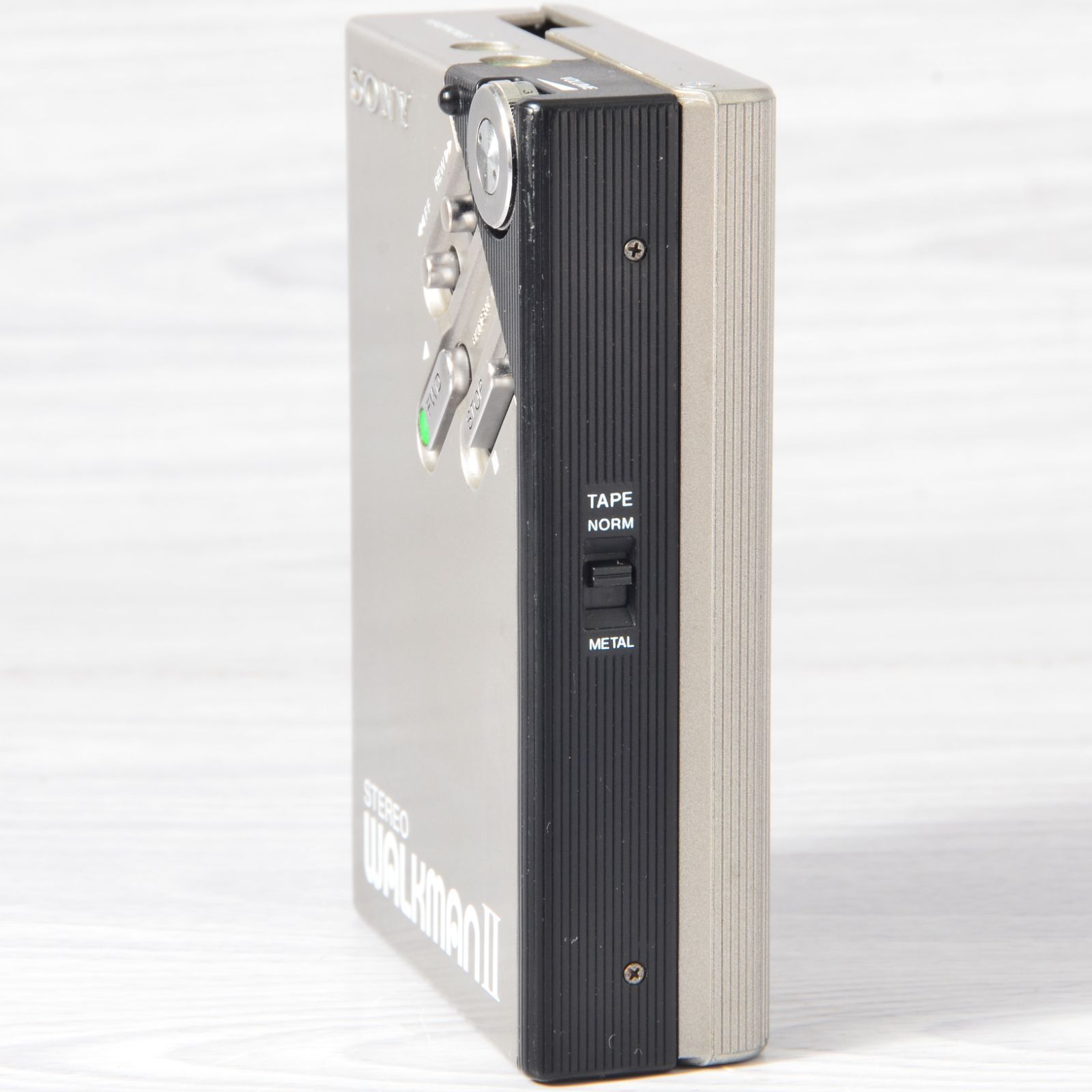 SONY WALKMAN WM-2 カセットウォークマン シルバー 整備済 TY450
