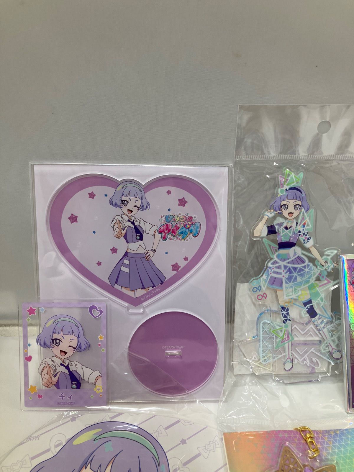 アイプリ 約２４点 真実夜チィ グッズ まとめて アクリルスタンド　アクリルチャーム　缶バッジ他　 未使用品