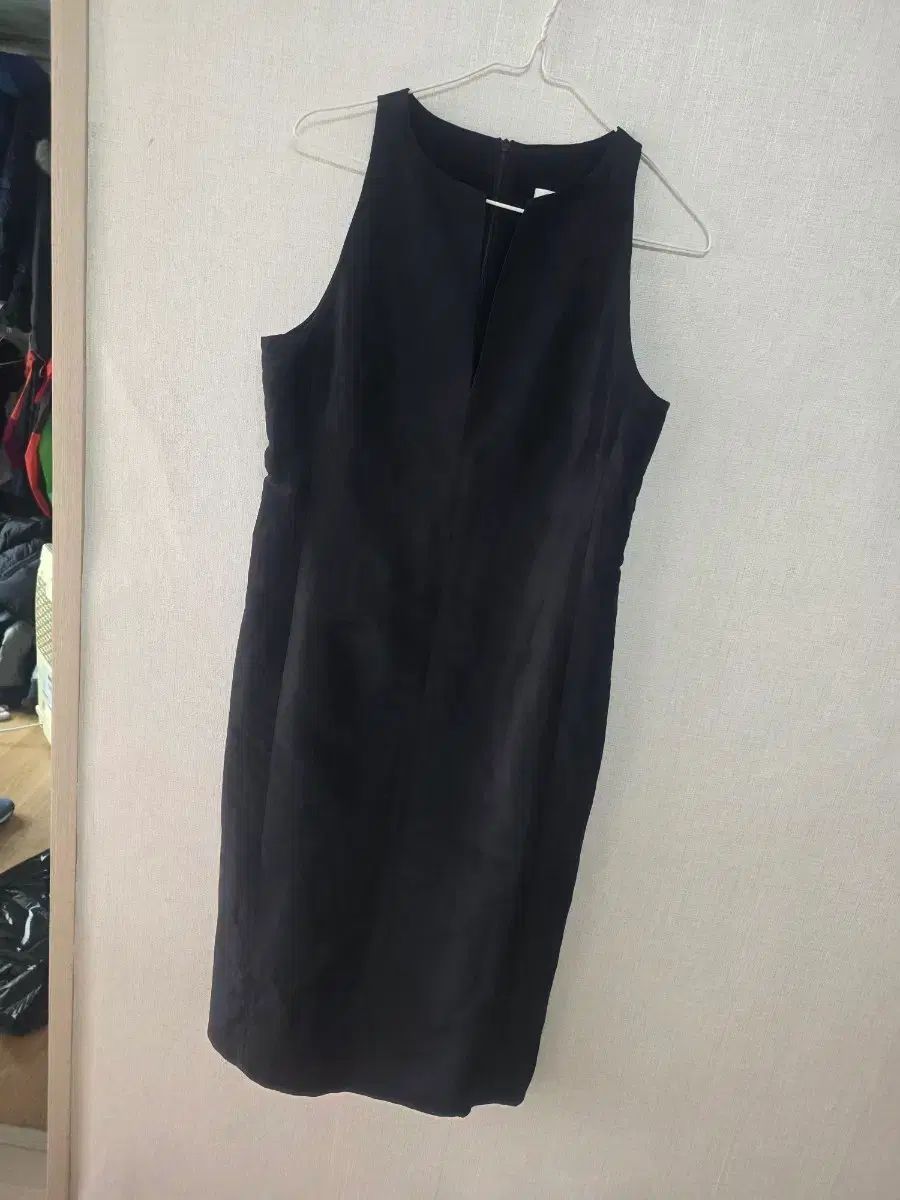 マックスマーラ リネンONE PIECE 18,192円