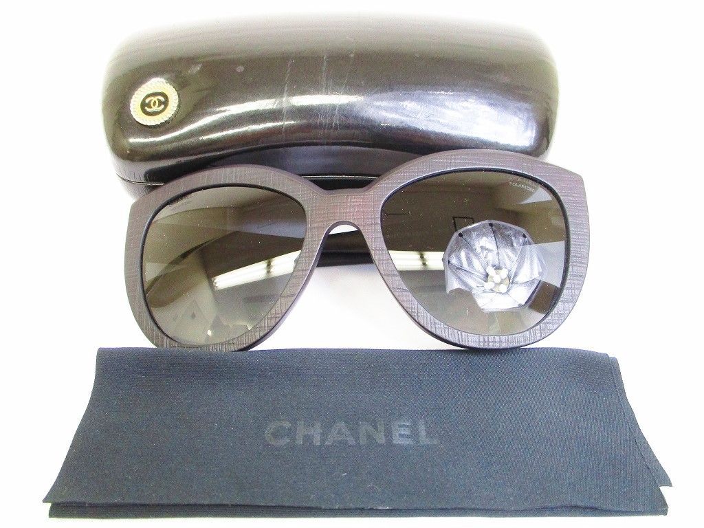 【希少】【未使用保管品】 CHANEL シャネル CC ココマーク ウッド調 サングラス アイウェア メンズ レディース レンズ：グレーグラデーション、フレーム：ダークブラウン