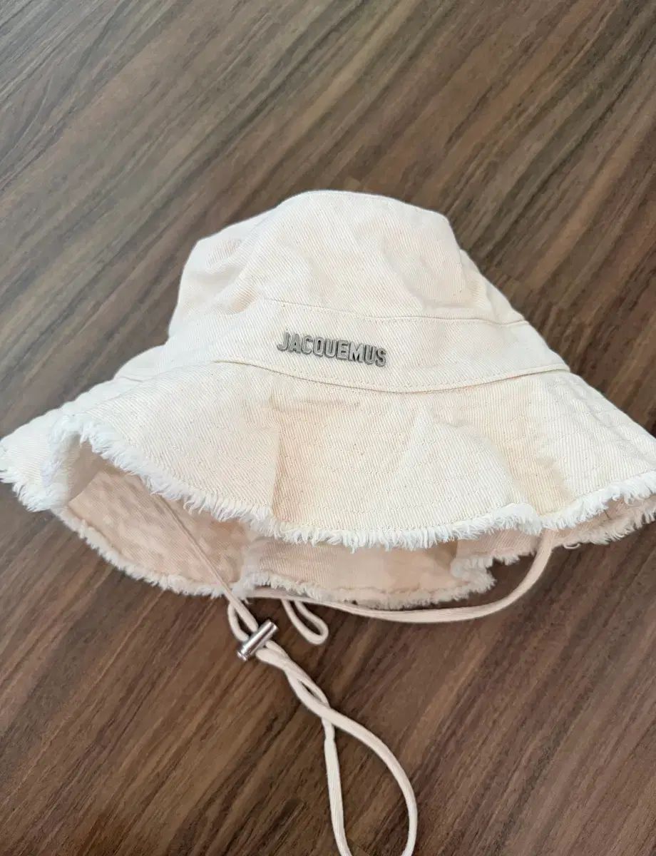 JACQUEMUS バケットハット