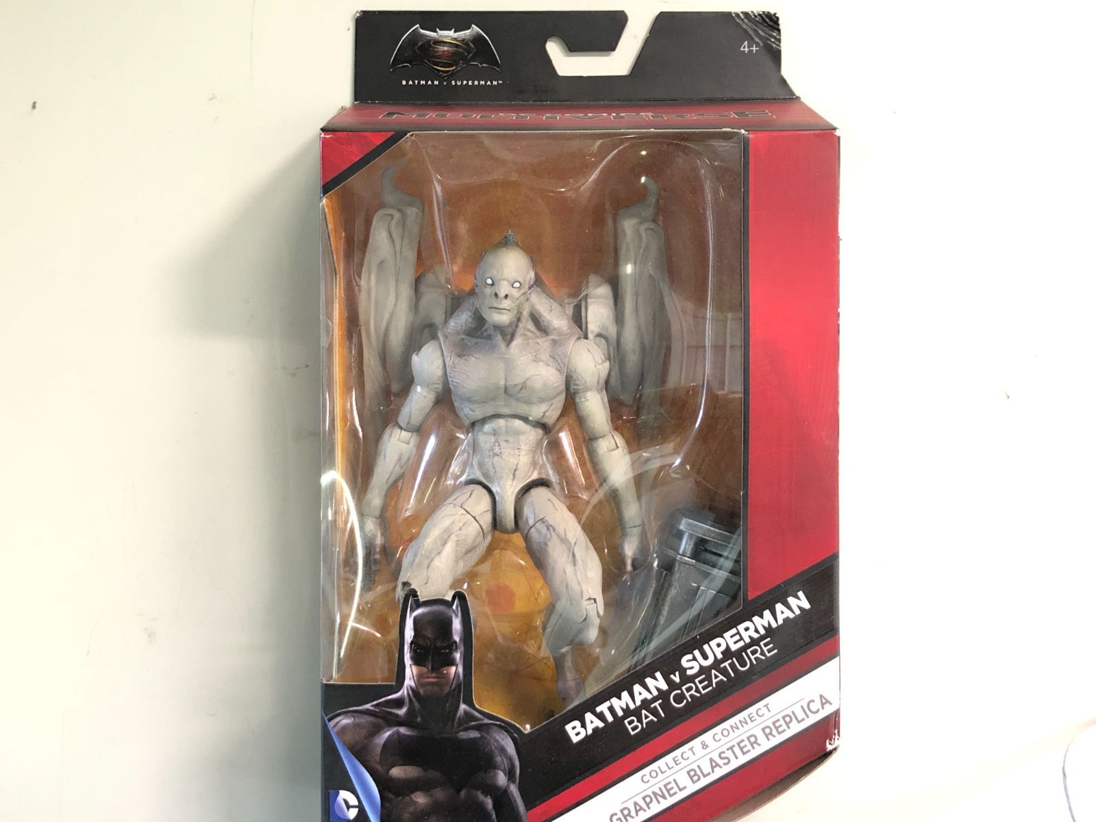 ☆新品未開封 マテル DCマルチバース 6インチ バットマン vs スーパー 