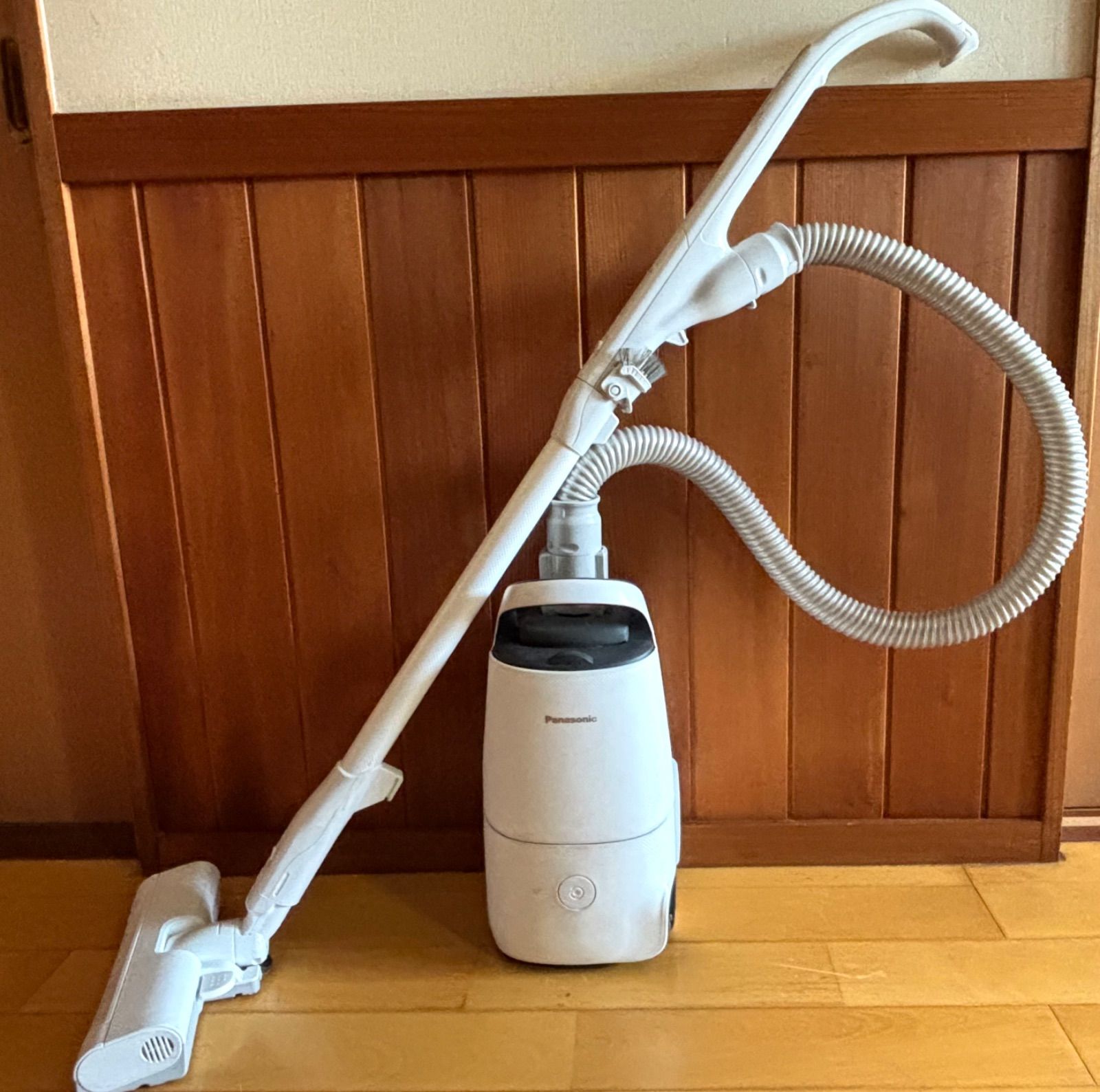 Panasonic パナソニック MC-JP870K-W 電機掃除機 紙パック式 ホワイト2024年製 取説 元箱付き 動作確認済み 現状品