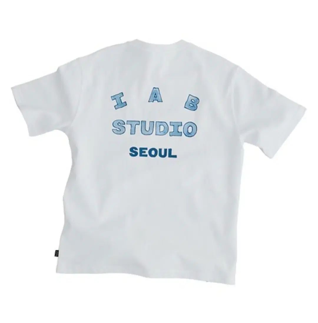 'IAB Studio ソウル Tシャツ 白' XXL