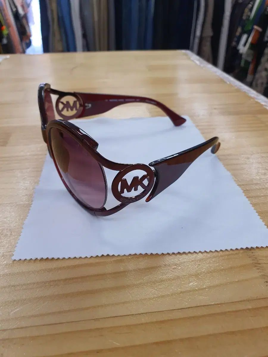 正規品 マイケルコース レディース サングラス MKS654AFK (状態良し)